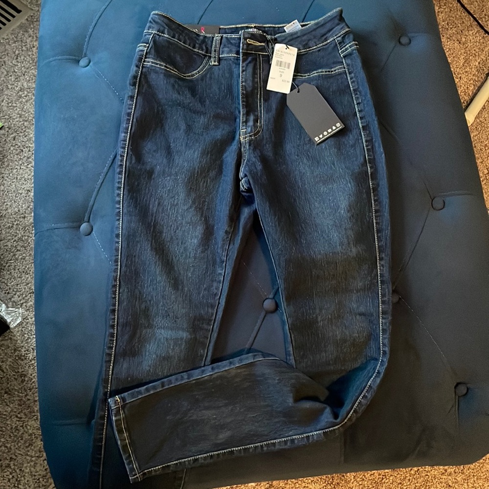 BRAND NEW. Forever 21 Klum Dark Denim Jeans